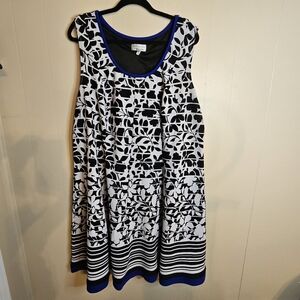 Signature By Robbie Bee Black And White Floral Dress With Royal Blue Accents